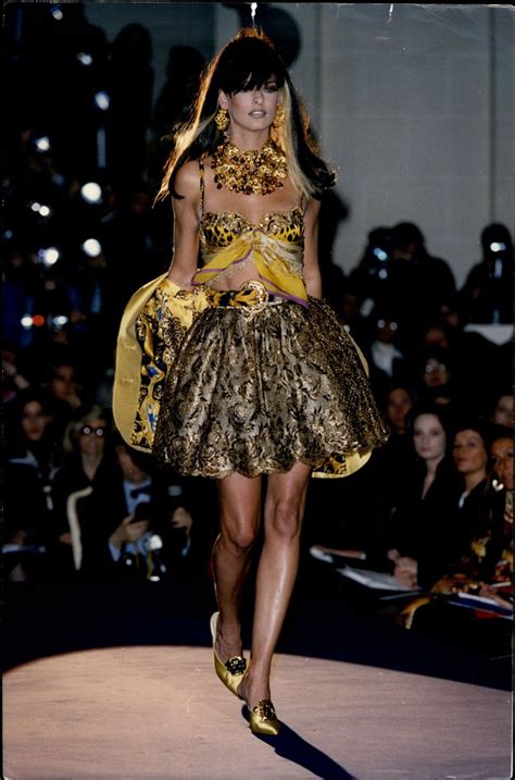 90s runway versace|linda evangelista versace.